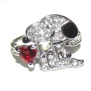 Peanuts Snoopy Ring Inlaid With Sparkling Zircon Crystals, Red Heart, Gift Box
